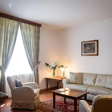 Palazzo La Fenice 3* Massa Marittima