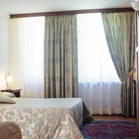 Dimora Palazzo La Fenice Apartahotel