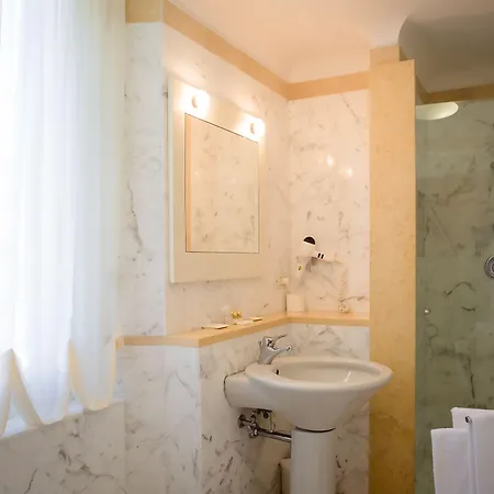 Dimora Palazzo La Fenice Aparthotel