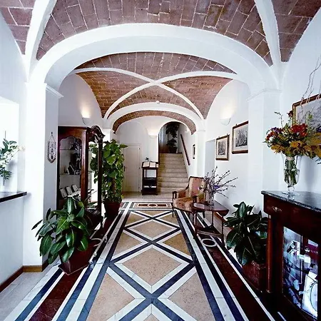 Palazzo La Fenice Aparthotel 3*