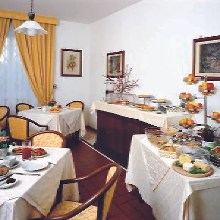 Aparthotel Palazzo La Fenice Massa Marittima