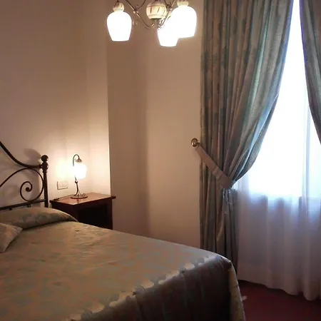 Palazzo La Fenice Aparthotel 3*